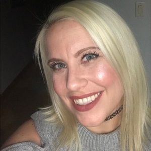 Meet your Posher, Chrissy